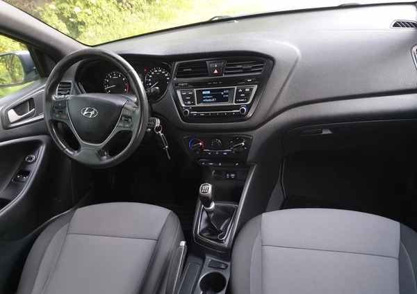 Hyundai i20 cena 34900 przebieg: 88000, rok produkcji 2017 z Szamotuły małe 667